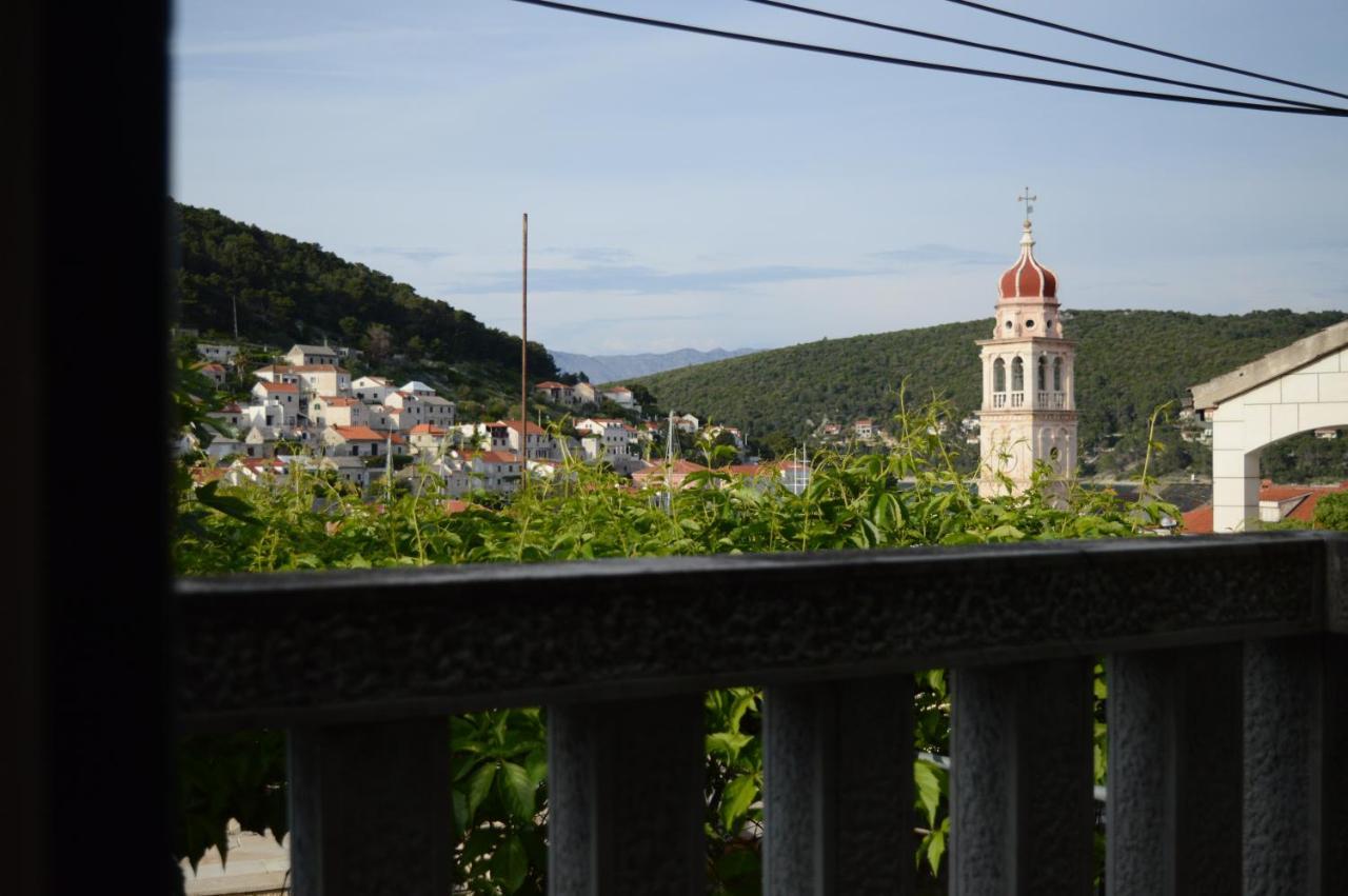 Visilo Stone House Villa Pucisca Bagian luar foto