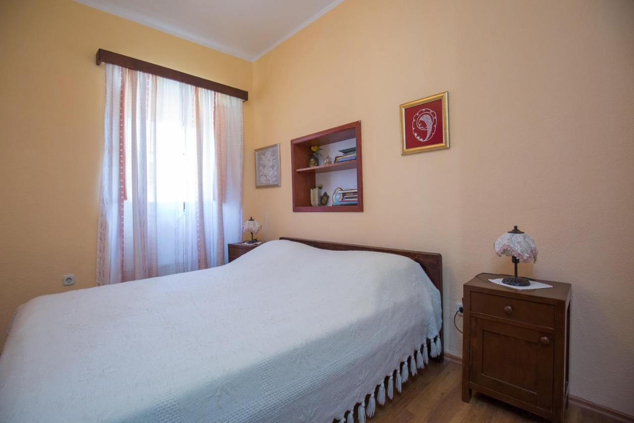Visilo Stone House Villa Pucisca Bagian luar foto