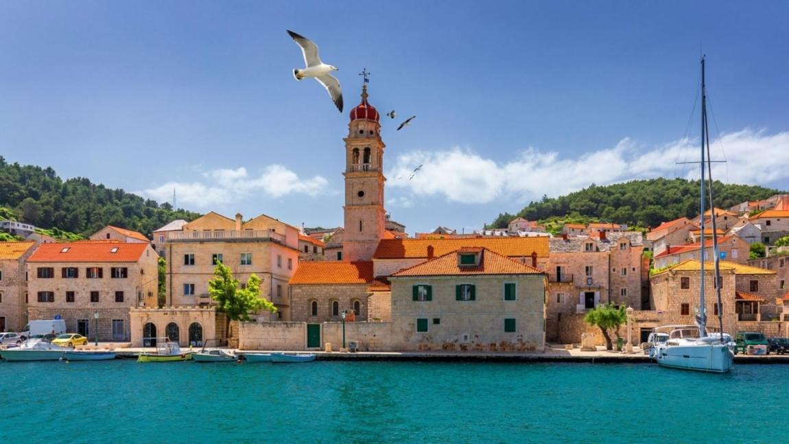 Visilo Stone House Villa Pucisca Bagian luar foto