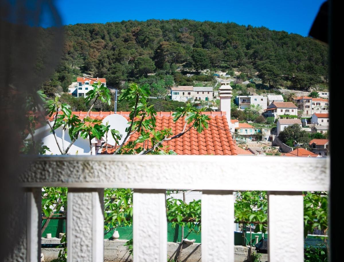 Visilo Stone House Villa Pucisca Bagian luar foto