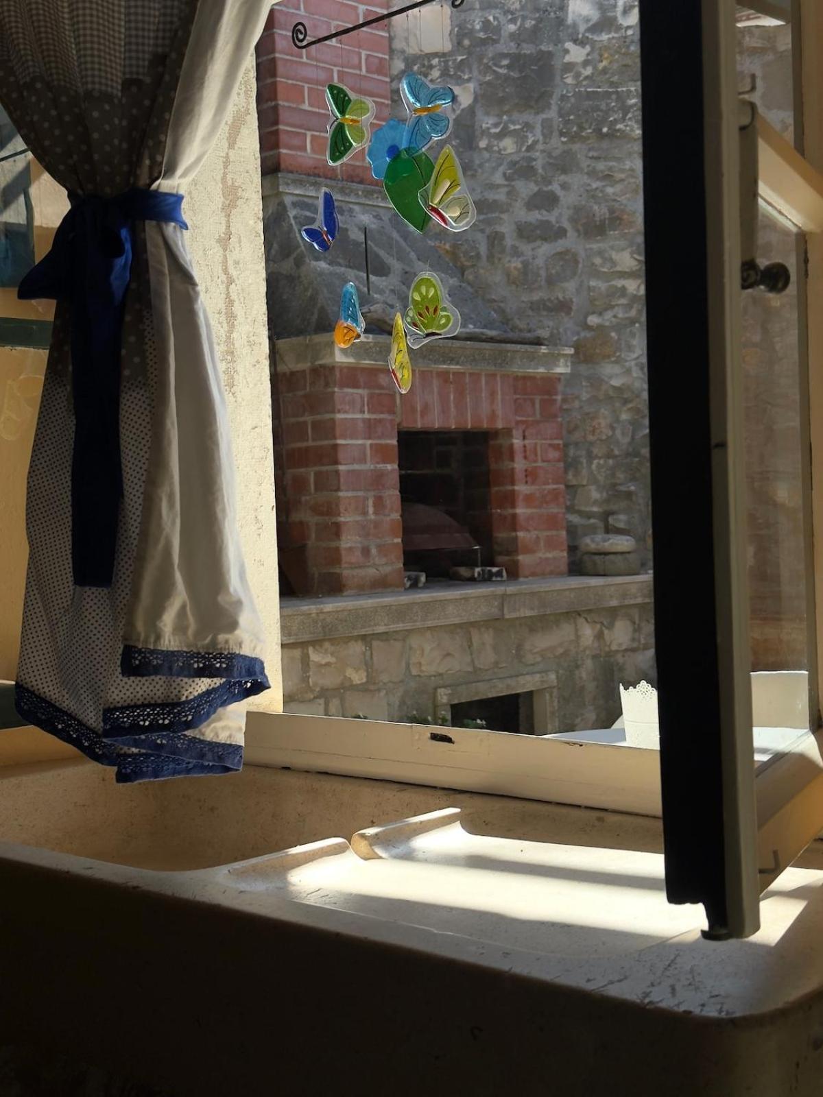 Visilo Stone House Villa Pucisca Bagian luar foto