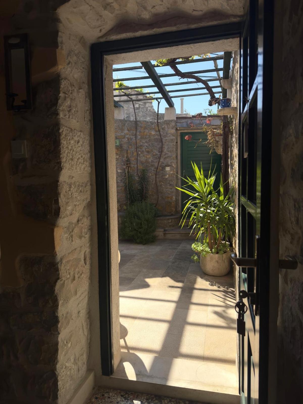 Visilo Stone House Villa Pucisca Bagian luar foto